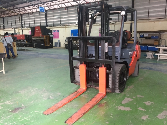 Forklift ยี่ห้อ TOYOTA รุ่น 308FGJ35