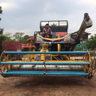 ขายรถเกี่ยว รุ่นปลดหนี้