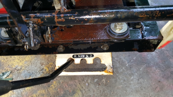 รถบรรทุกการเกษตรและก่อสร้างนั่งขับ รหัสสินค้า A3-8 เดิมๆเราไม่มีมีแต่ปรับสภาพแล้วพร้อมใช้