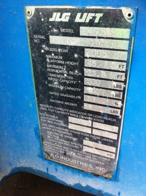 รถกระเช้า JLG ไฟฟ้า ยกได้สูง 13.7 เมตร