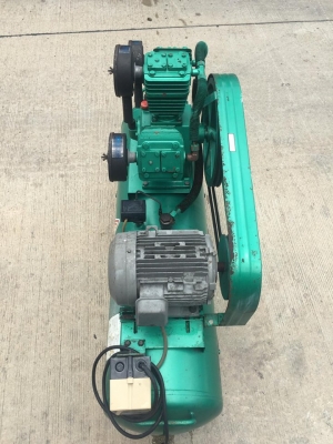 ปั๊มลม Fusheng TA80  ( สเป็คพิเศษ) 3 สูบ มอเตอร์ 5HP 3เฟส 380 V ถัง 155L