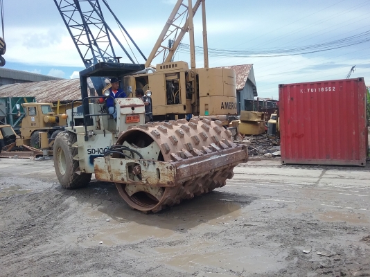 ขาย 565,000 รถบดล้อหนาม INGERSOLL RAND SD100F-B 2 เพลา สั่นสะเทือน เครื่องดี เกียร์แรง เอวแน่น เล่มทะเบียน รถสวยพร้อมใช้เอกสารพร้อมโอน  090-772-3710 090-772-3708