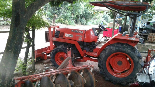 คูโบต้า คูโบต้า