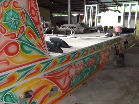 แพขึ้นรถเกี่ยวเหล็กต่อใหม่ทั้งคัน