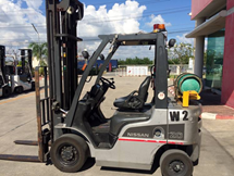 ขายรถโฟร์คลิฟท์ตามสภาพ Nissan LPG ขนาด 1.5, 2.0, 2.5, 4.5 ตัน นำไปซ่อมต่อเพื่อขายหรือให้เช่าได้กำไรดี