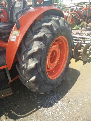 ขาย คูโบต้า M7040 MAX พร้อมใช้งาน ดาวน์ 55,000 บาท มีรับประกันหลังการขาย