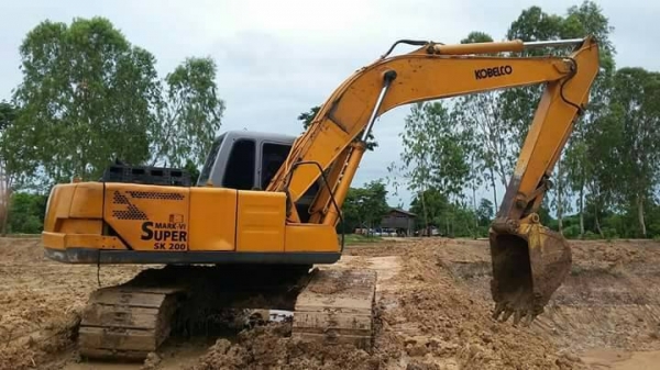 ขายรถขุด แบคโค SK200 มาร์คที เครื่องดี ช่วงล่างดี เอวแน่น ทำงานเร็ว แอร์เย็น เอกสารใบซื้อขาย ราคา620,000 สนใจโทร 090-8588220คุณนะ 093-3258446คุณบิว หรือเข้าดูสินค้าอื่นๆได้ที่ www.narong2truck.com หรือ www.truck.in.th/498 หรือเพจFacebook ณรงค์ ซื้อขายรถมื