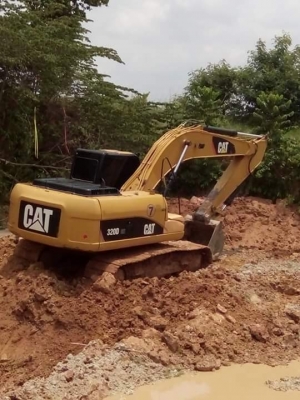 รับเหมาถมที่ ขุดสระ