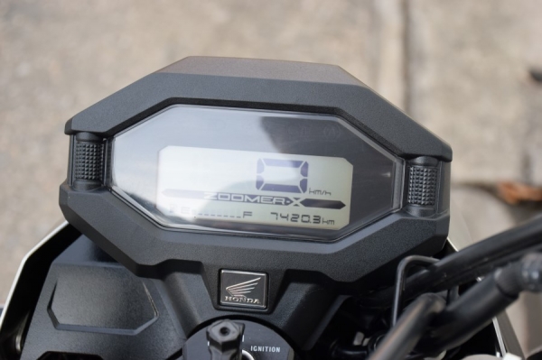 Zoomer x ตัวtop allnew รถบ้านแท้ เจ้าของคนเดียว เล่มชุดโอนครบ