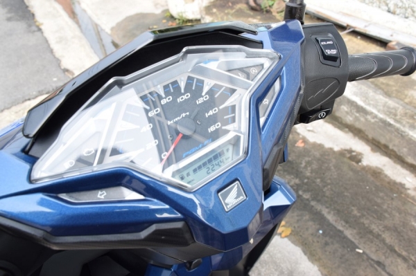 Allnew Click 125i สภาพป้ายแดง วิ่ง200โล รถบ้านแท้ เจ้าของคนเดียว เล่มชุดโอนครบ