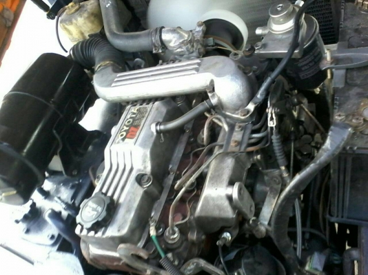ขอจัดราคาพิเศษให้ครับเครื่องยนต์ดีเซลTOYOTA-5FD25,เกียร์คลัท.เสายกสูง3เมตร.งาสไลด์ซ้ายขวา.ราคา175,000บาทติดต่อ  062-742-5959
