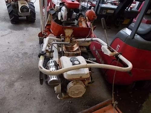 รถเกี่ยวข้าวเดินตาม  KUBOTA   ZE50A รหัสสินค้า : 80802994  www.nihonmono.com