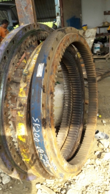 ขายเอวสวิงรถขุด KOBELCO SK200 ของเก่านอก ราคา 28,000 บาท