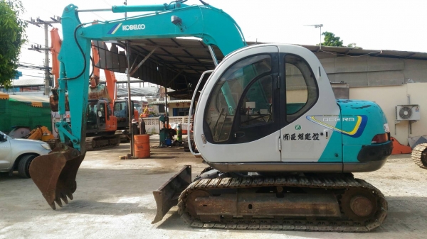 ขายKOBELCO SK60-2 มาใหม่  สภาพสวย..เก่าญี่ปุ่นแท้....เครื่องปั๊มดี..เอวแน่น..ไฟฟ้าครบ...โทร...089-3818694  ดวงนภา.