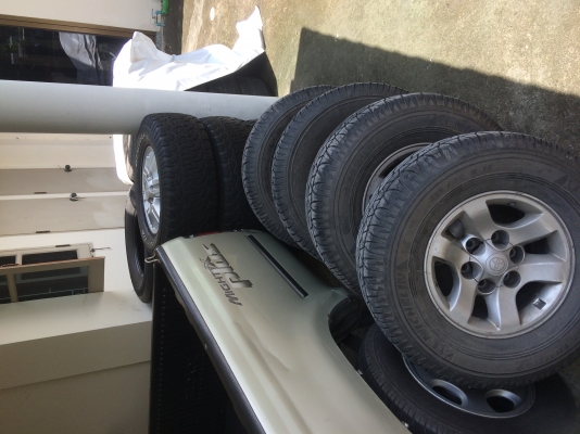 ขายล้อเดิม ไทเกอร์ พร้อมยาง มิชลีน255/70/15