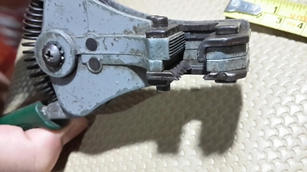 คีมปลอกสายไฟ Japan