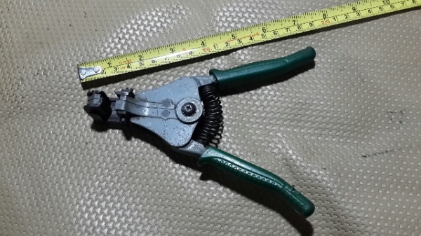 คีมปลอกสายไฟ Japan