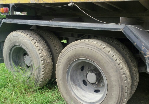 ปิดการ(ขาย)แล้วครับ พ่วงละ 585,000บ สิบล้อ ฮีโน่ FM187L HO7C185แรง แม่ลูก 3คานยัด สภาพดีพร้อมใช้งาน