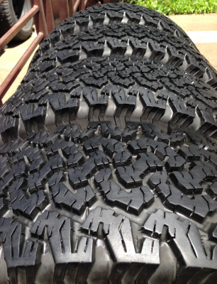 ยาง All BF Goodrich 265 70 16 ดอกเต็มติดหนวด ใช้ยาว ราคาไม่แพง ยาง All BF Goodrich 265 70 16 ดอกเต็มติดหนวด ใช้ยาว ราคาไม่แพง