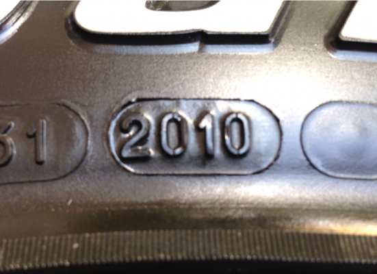 ยาง All BF Goodrich 265 70 16 ดอกเต็มติดหนวด ใช้ยาว ราคาไม่แพง ยาง All BF Goodrich 265 70 16 ดอกเต็มติดหนวด ใช้ยาว ราคาไม่แพง