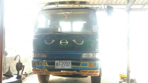 ขายเทรลเลอร์2เพลา HINO เครื่อง185แรง พาวเวอร์ เบรกจิฟฟี่ ภายในสวย แอร์เย็น สภาพสวยพร้อมใช้งาน เอกสารถูกต้อง เล่มทะเบียนพร้อมโอน ราคา690,000 สนใจโทร 090-8588220คุณนะ 093-3258446คุณบิว หรือเข้าดูสินค้าอื่นๆได้ที่ www.narong2truck.com หรือ www.truck.in.th/49