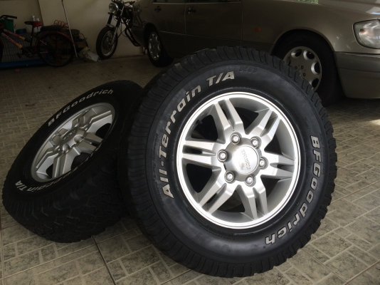 ขายล้อดีแม็กพร้อมยางBF