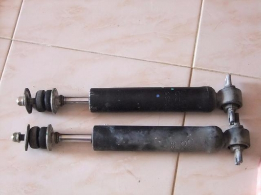 ขายโช๊คหน้าหลังไทรทันตัวเตีย ขายโช๊คหน้าหลังไทรทันตัวเตีย