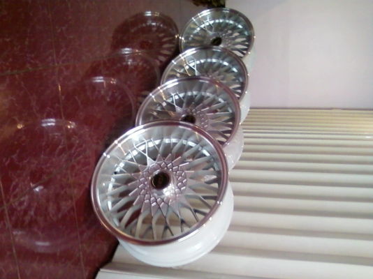 ART ON RIALขอบ 17 ของใหม่ 5 รู 112 BENZ และ 5 รู 120 BMW   กว้าง 7,5 นิ้วใหม่แกะกล่องEของ GERMANY ET 13