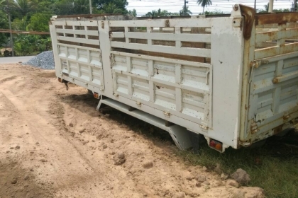 ขายกระบะดัมพ์พร้อมอุปกรณ์ แชสซีเทียม 85-86 กว้าง ยาว 595 กว้าง 250 สูง 145