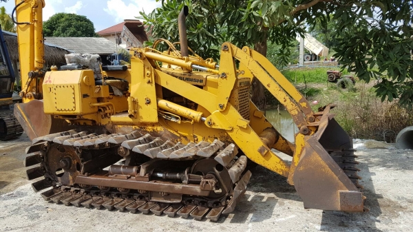 ขายด่วนแทคเตอร์-มิสซูมิชิ-D3BS3Fดัน-ตักหน้ารถนอกเพื่อเข้ามายังยังไม่เคยใช้งานในเมืองไทยเลย