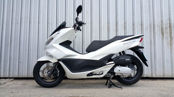 PCX smart key 2016 รถเดือนเดียว สภาพสวยกริ๊บพร้อมใช้ ต่อรองได้จ้า