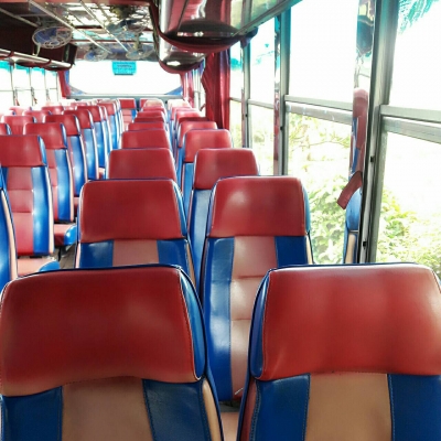 รถบัส 60 ที่นั่งราคาถูกสภาพดี