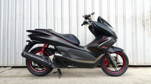 PCX150 ดำด้าน 2013 วิ่งน้อย เครื่องดีมาก พร้อมใช้ ราคาไม่แพงครับ