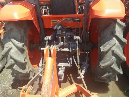 แทรกเตอร์ KUBOTA MAX M6040 Hilug พร้อม ผาน6 ดาวน์ 85,000 บาท ผ่อนนานสูงสุด 4 ปี