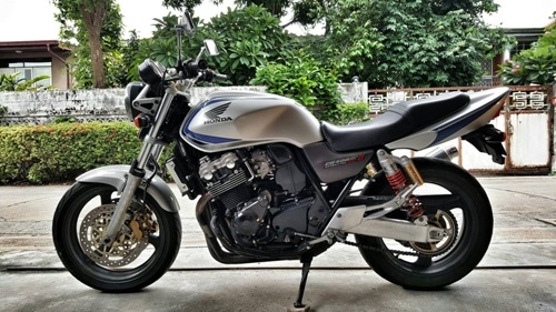 ขาย cb400 tec2  ปี 2002 สรรพสามิต แท้ๆ 82000 คับ