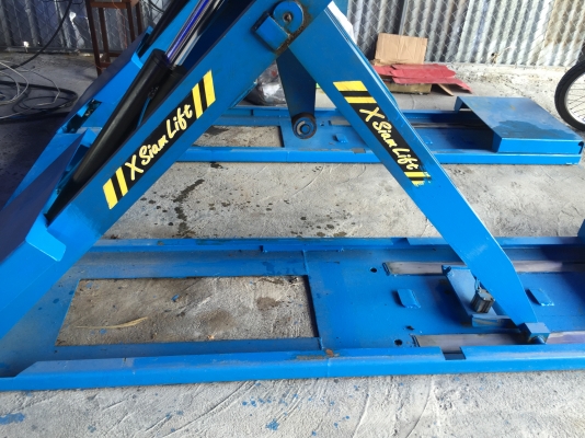 ขายลิฟต์ยกรถยนต์แบบกรรไกร(ลิฟต์X) ขายลิฟต์ยกรถยนต์แบบกรรไกร(ลิฟต์X)