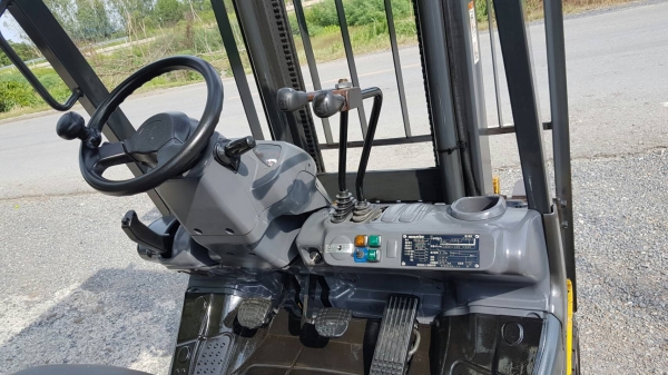 ขายด่วนรถยกK0MATSUFG15T21ยก1.5ตันยกสูง4เมตรยางตัน4เส้นรถนอกเพิ่งนำเข้ามาใหม่ยังไม่เคยใช้งานในเมืองไทยเลย