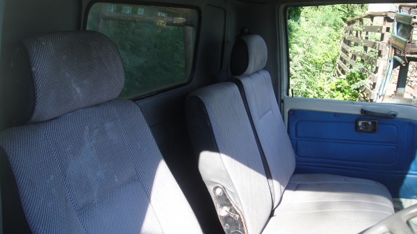 หัว HINO FC ฃุปเปอร์เสี่ย สภาพสวยเดิมๆของครบ กันชน กรอง คันเกียร์ ขาหน้า-หลัง ตู้แอร์ บังโคลน ยกใส่ได้เลย พร้อมใช้ ราคาถูก