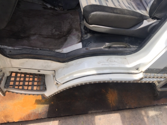 หัวเก๋ง HINO FM3M  สิงห์ไฮเทคสภาพเยี่ยม ไม่ผุ อะไหล่ครบทุกชิ้น ขาย 85,000 บาท