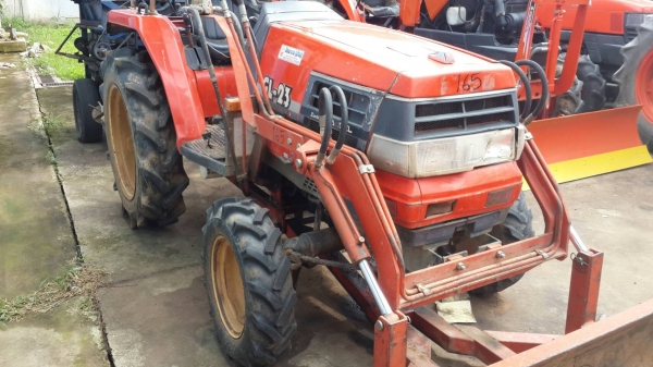 ขายKUBOTA GL-23 พร้อมเครื่องนวดข้าว