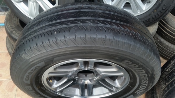 ขายล้อISUZU 4WD  16 ยาง245/70/16 ปี14 4 ล้อ