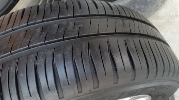 ขายล้อTOYOTA New VIOS ยางปี 14 4 ล้อ