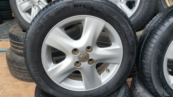 ขายล้อTOYOTA VIOS ยางปี 13  4ล้อ