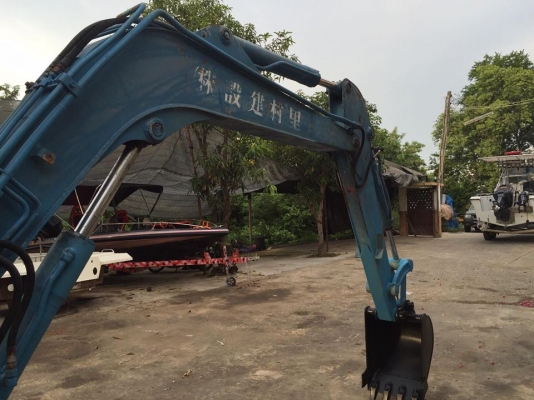 ขายครับแมคโครคูโบต้าPc40 พร้อมใช้งานเครื่องแน่นๆ เอวดีช่วงล่างแจ่ม บุ้งกี๋ใหม่ มีลายแย็กพร้อมมาลองขับดูก่อนครับ ขาย 175000 บาท