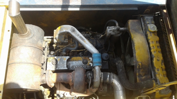ขายรถแม็คโค komatsu pc120-5 สภาพพร้อมใช้