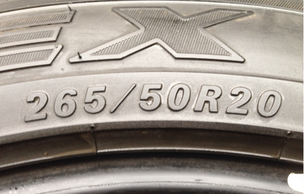 ยาง FALKEN 265 50 20 ปี12 ดอกเยอะ ราคาไม่แพง