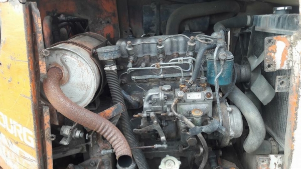 แบคโค Hitachi 50U