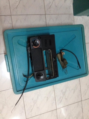 ขายชุดแผงหน้าปัดแอร์ e30 อุปกรณ์ครบตามรูป สภาพok ราคา1000 โทร0924462525โส กทม