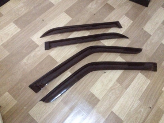 ขายกันสาด e30 4 ประตู ไม่แตกหัก สภาพok ราคา2000 โทร0924462525โส กทม