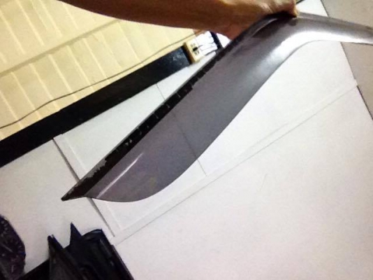 ขายกันสาด e30 4 ประตู ไม่แตกหัก สภาพok ราคา2000 โทร0924462525โส กทม